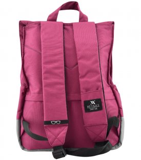 S 018 - 22 Backpacks<